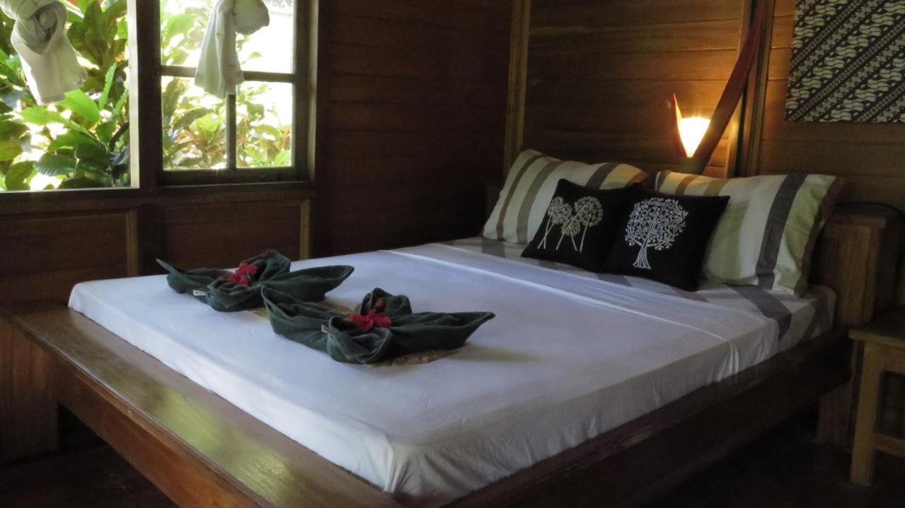 Two Fish Resort Bunaken Room photo